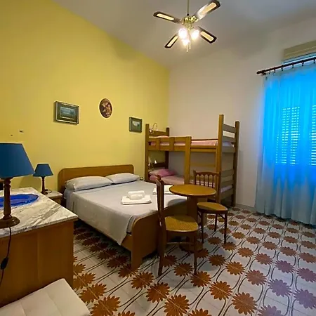 Bed & Breakfast Belvedere4colonne Rooms&suites
